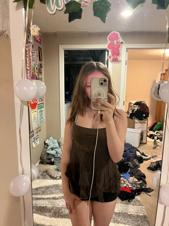 clothes - Picture 2 of 15